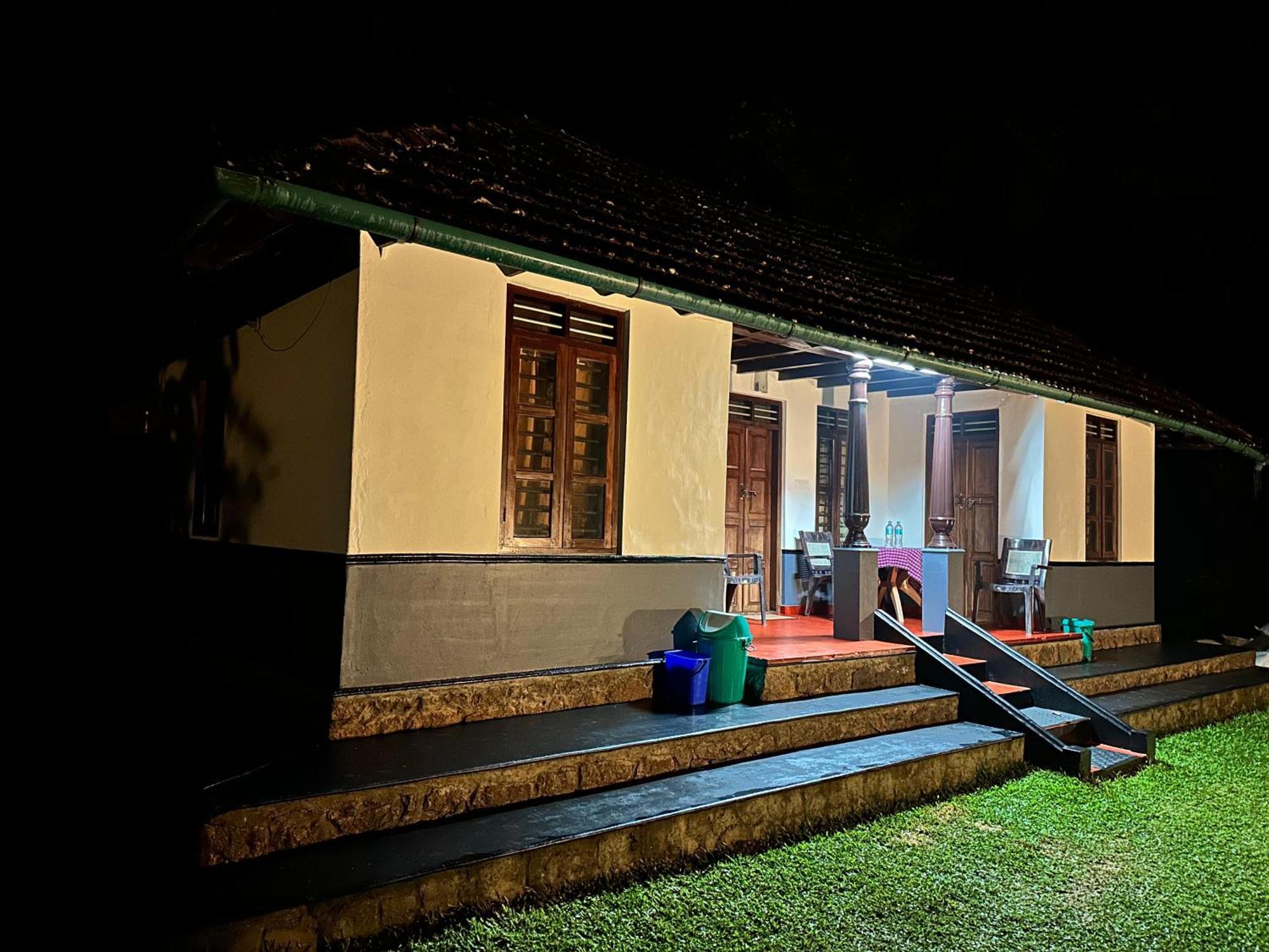 Green Mansion Anaviratty Экстерьер фото